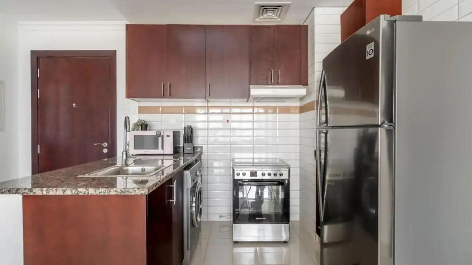 Beautiful 1Br Apt On High Floor With Partial Sea View Dubai 0*,  United Arab Emirates